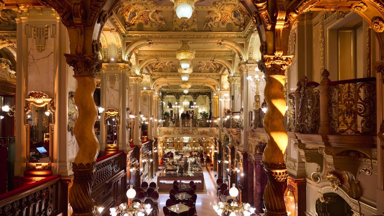 130 éves a New York Café – márciustól éjjel is nyitva a Világ Legszebb Kávéháza