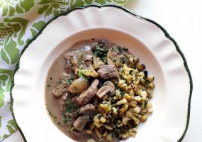 Stroganoff szarvasragu