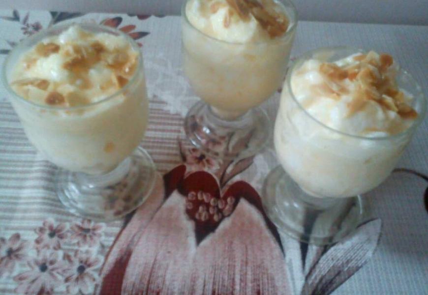 Madártej pörkölt mandulával