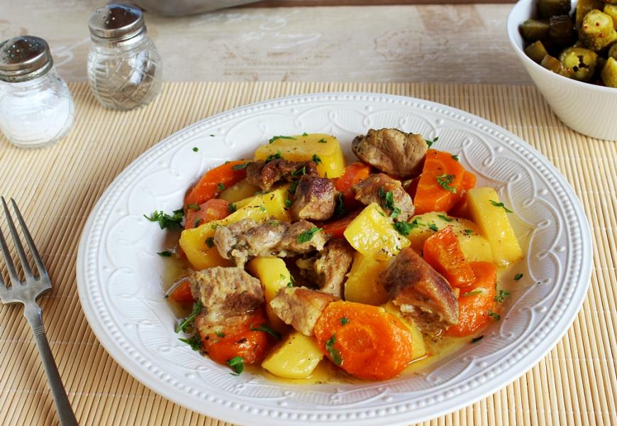 Zöldséges-szaftos sertéscomb