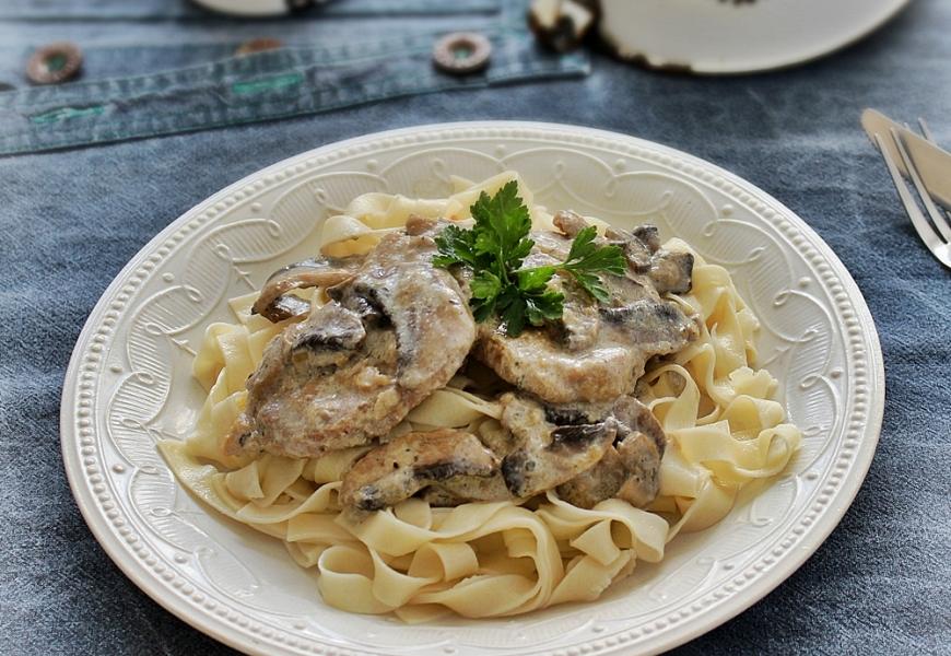 Tárkonyos-gombás szűzpecsenye