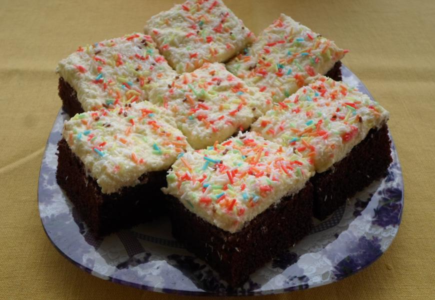 Vaníliás-kókuszkrémes szelet